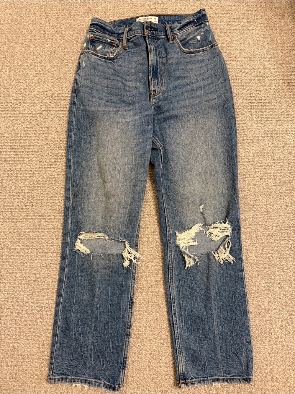 Abercrombie and fitch Classic High-Rise Distressed Women’s Jeans